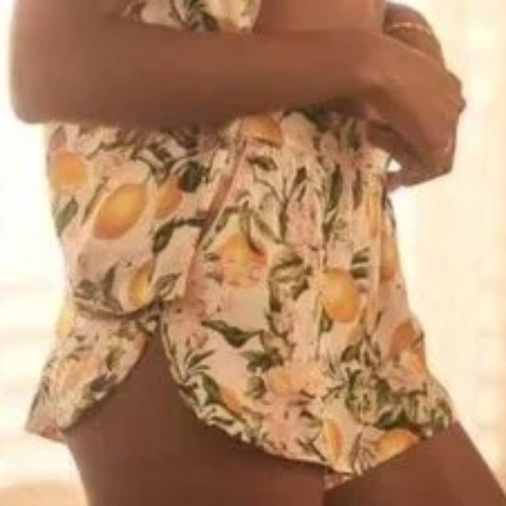 By Anthropologie Silky Patterned Pyjama Shorts Lemon Print NWT - Picture 3 of 8